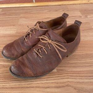 Classic Brown Leather Lace-Ups